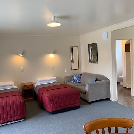 Amber Court Motel Te Anau Dış mekan fotoğraf
