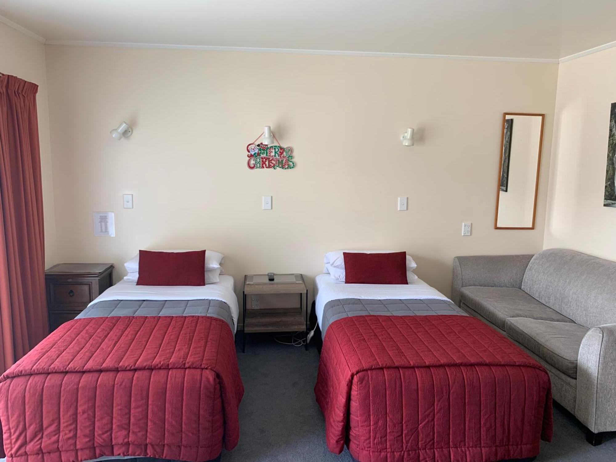 Amber Court Motel Te Anau Dış mekan fotoğraf