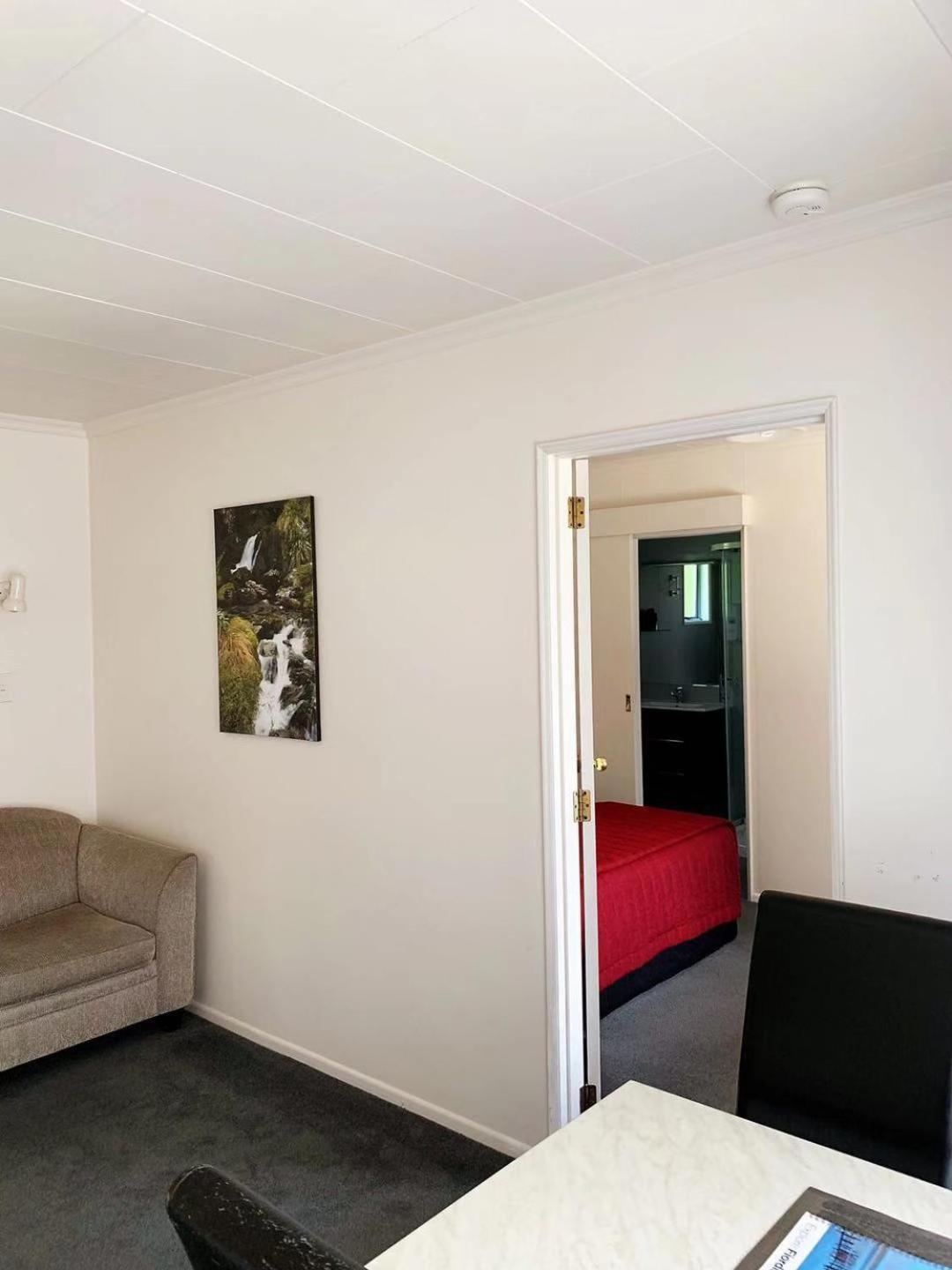 Amber Court Motel Te Anau Dış mekan fotoğraf